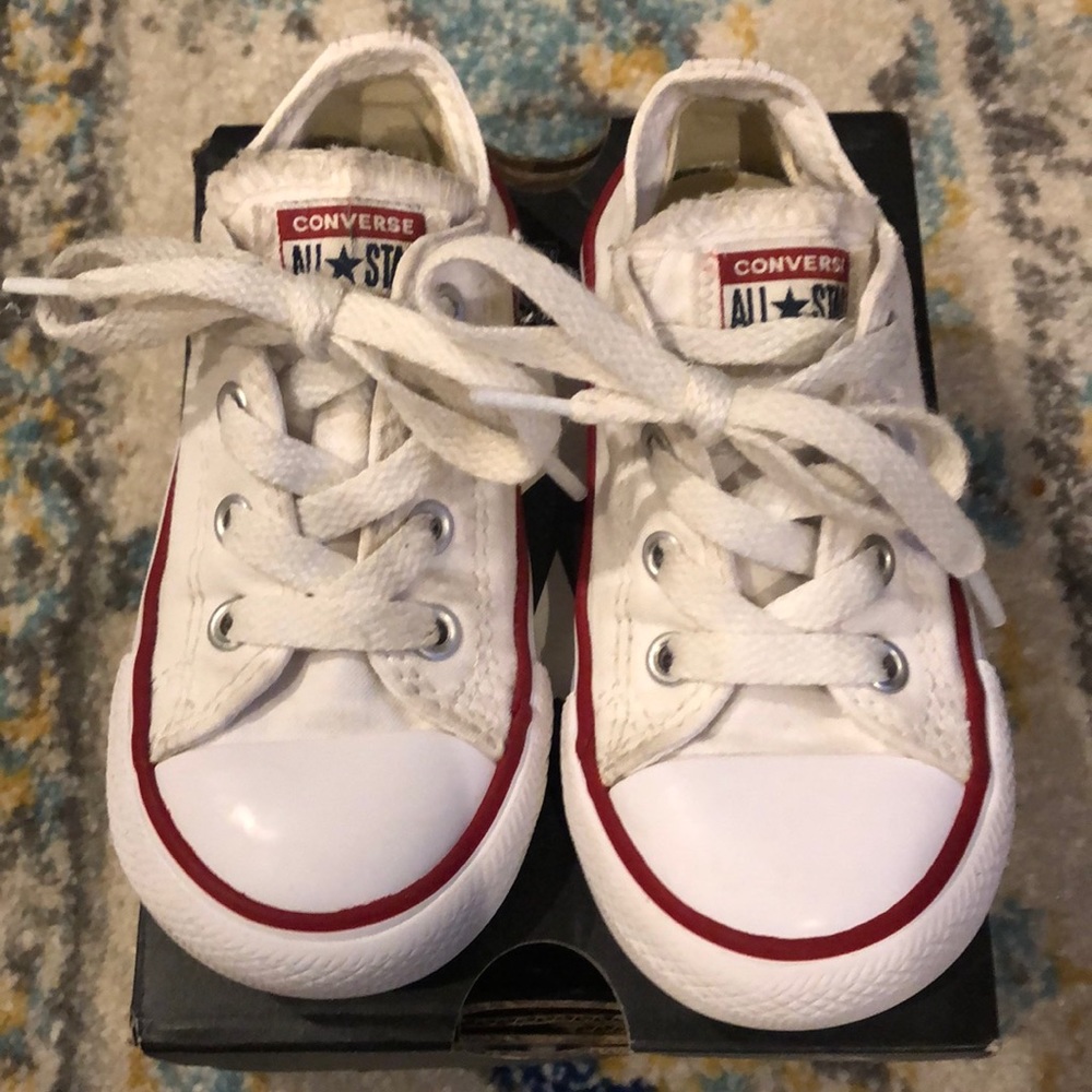 Converse Infant Sz 7 Chuck Taylors